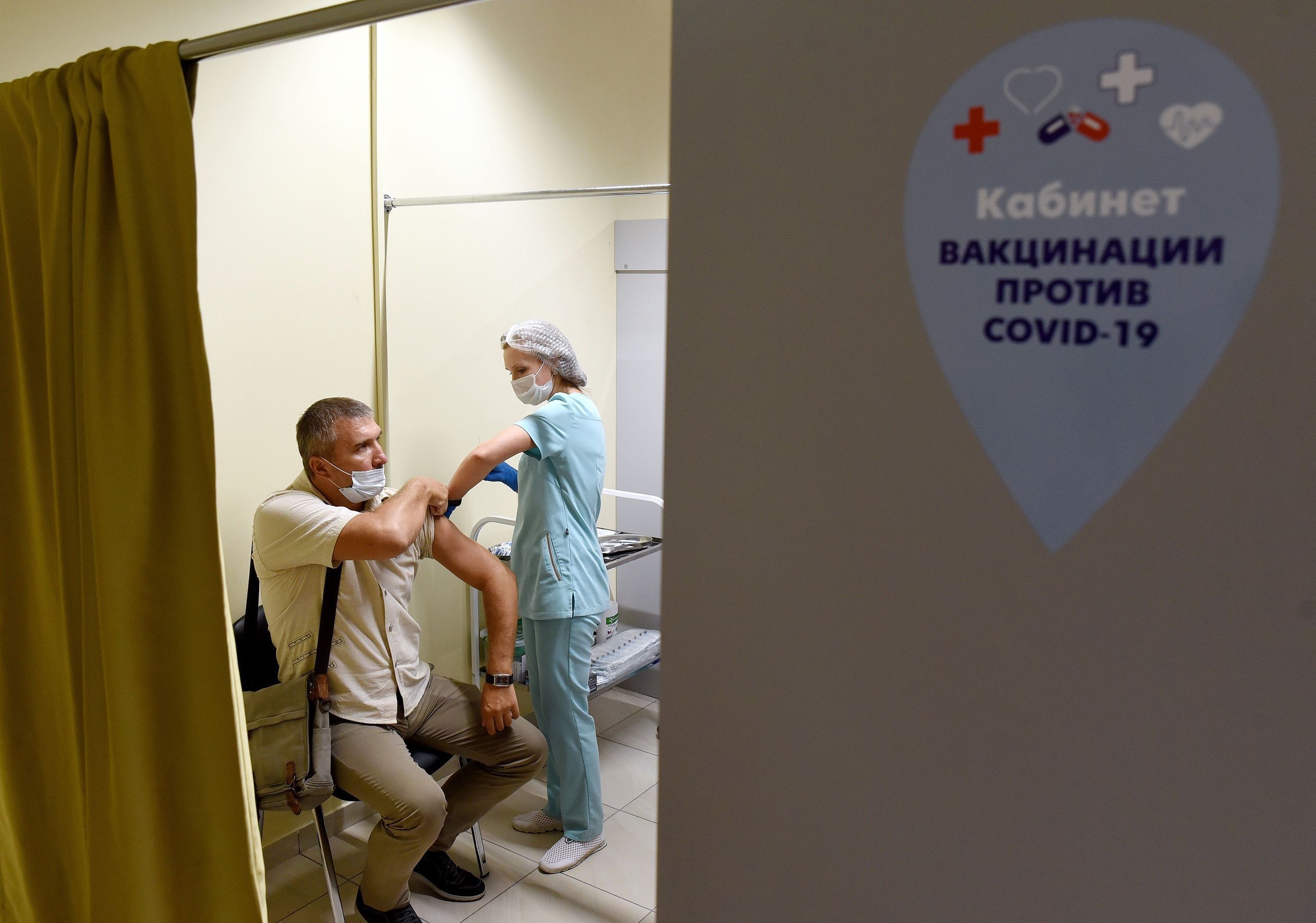 Еще одна российская вакцина стала доступна в Беларуси