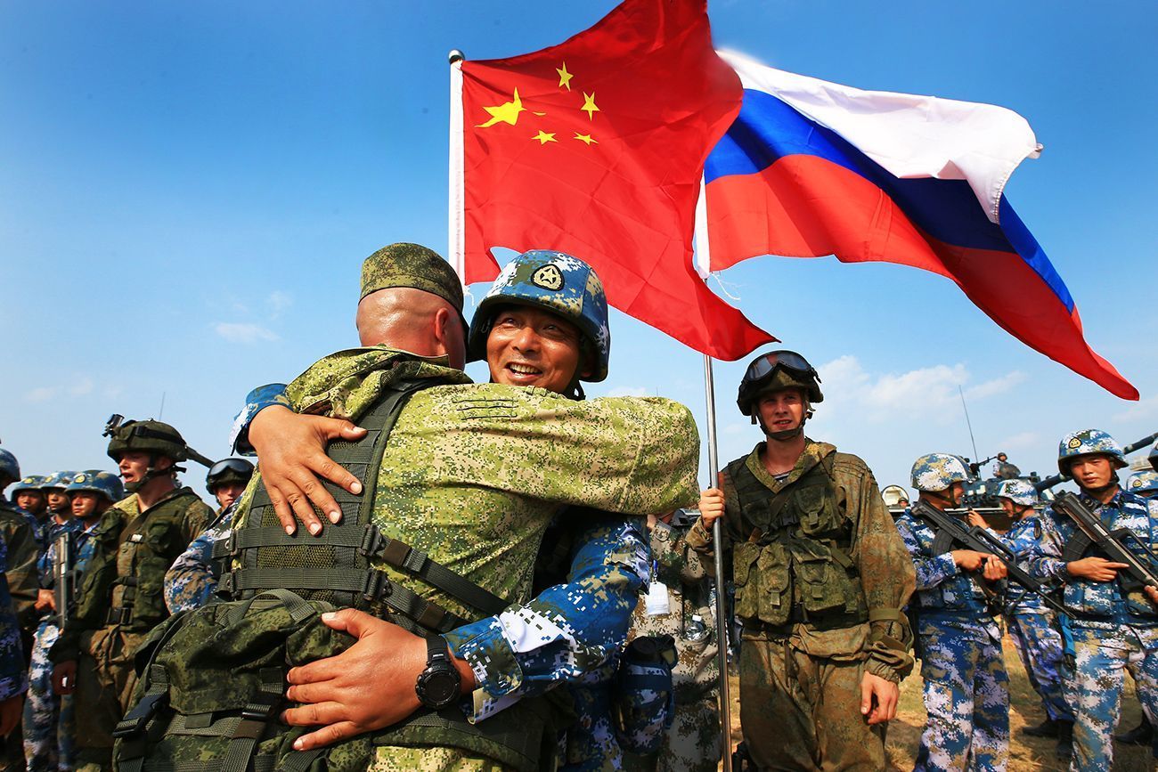 Минобороны Китая заявило о расширении военного сотрудничества с Россией