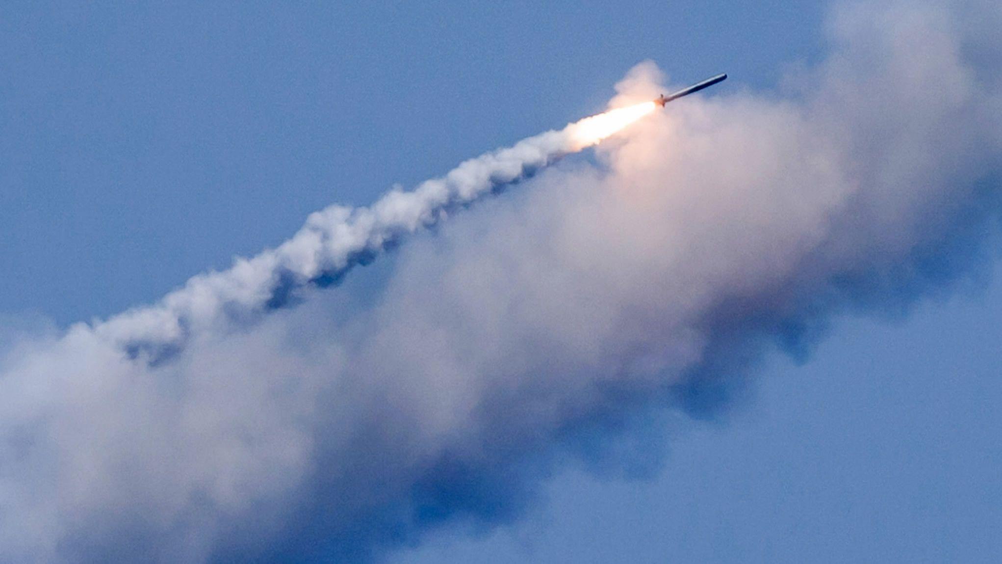 Кремль прокомментировал проведенные США испытания новой ракеты