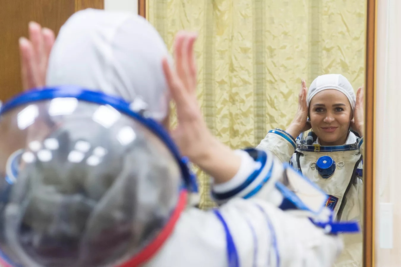 Белорусские женщины-космонавты отправились на Байконур
