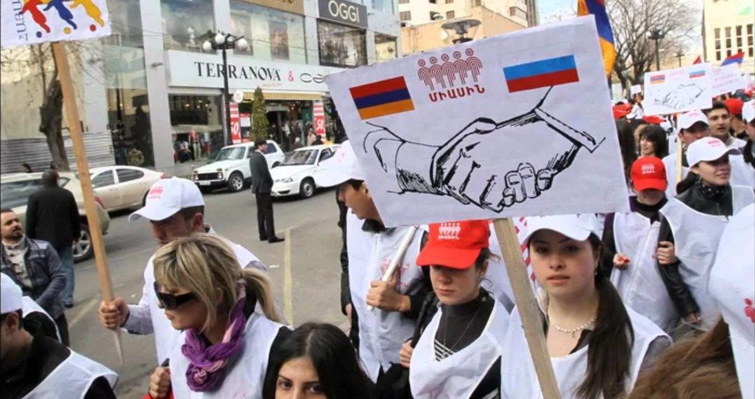 Социологи выяснили, с кем хотят дружить армяне