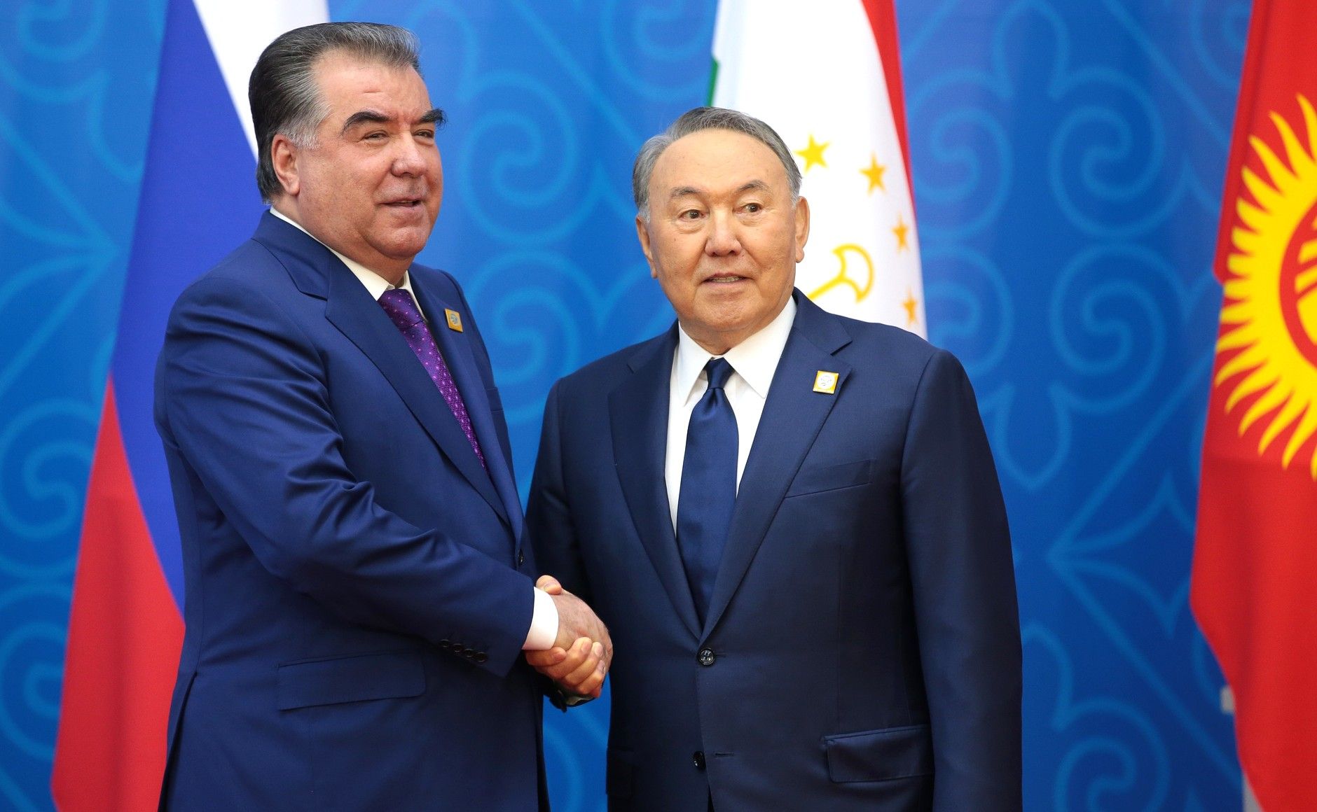 ЕАБР раскрыл плюсы и минусы вступления Таджикистана в Евразийский союз