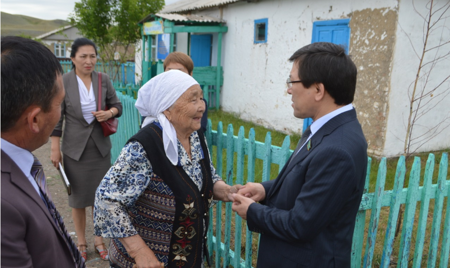 Казахстану не впору шапка американской демократии – Назарбаев