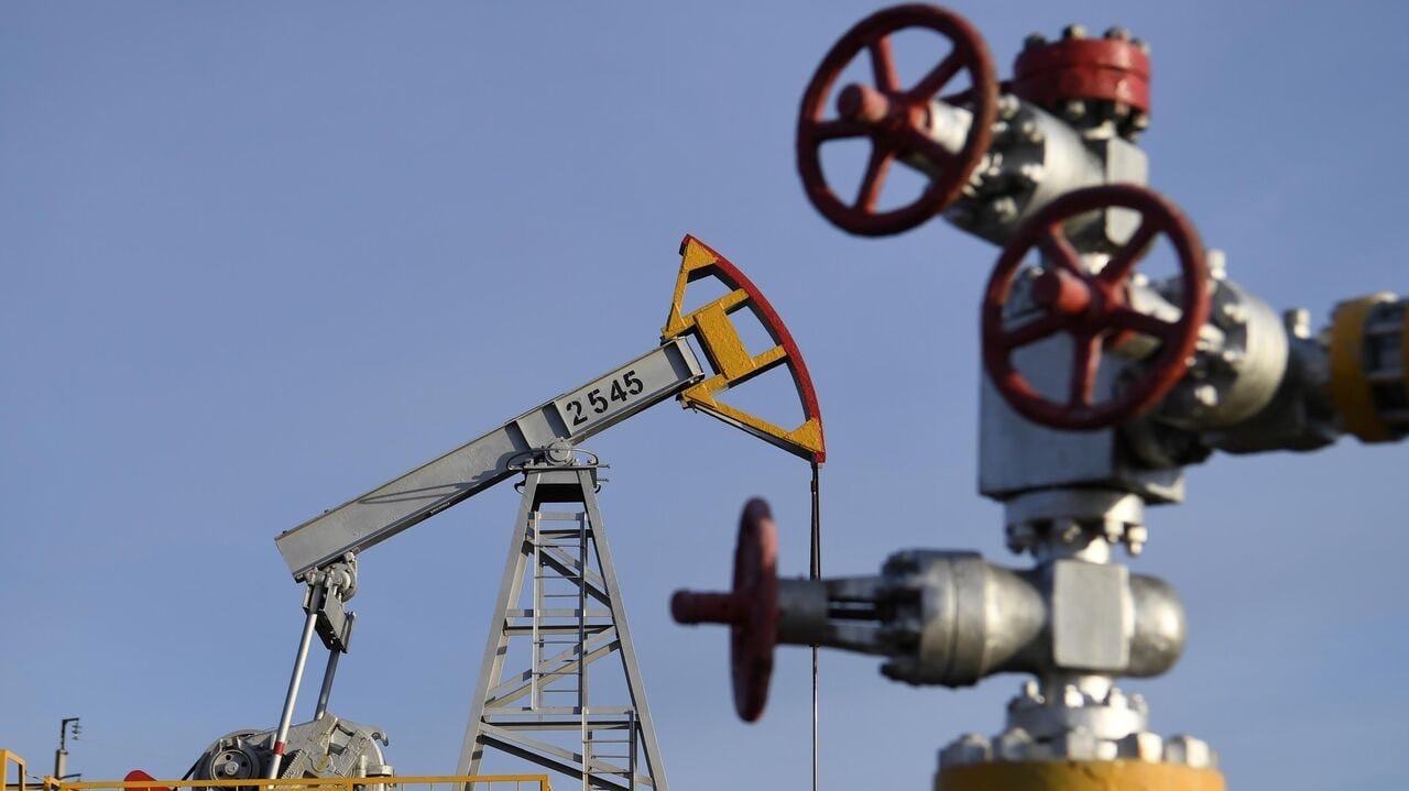 Экономист объяснил, как ОПЕК противостоит попыткам США обвалить нефтяной рынок