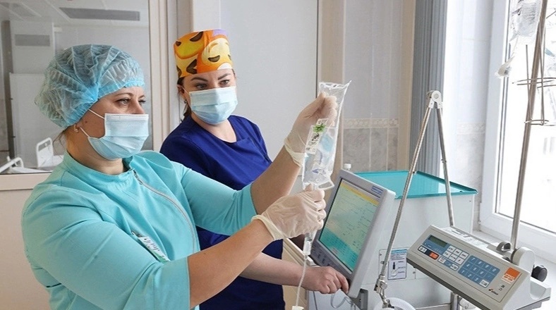 В Беларуси медикам увеличили надбавки и доплаты