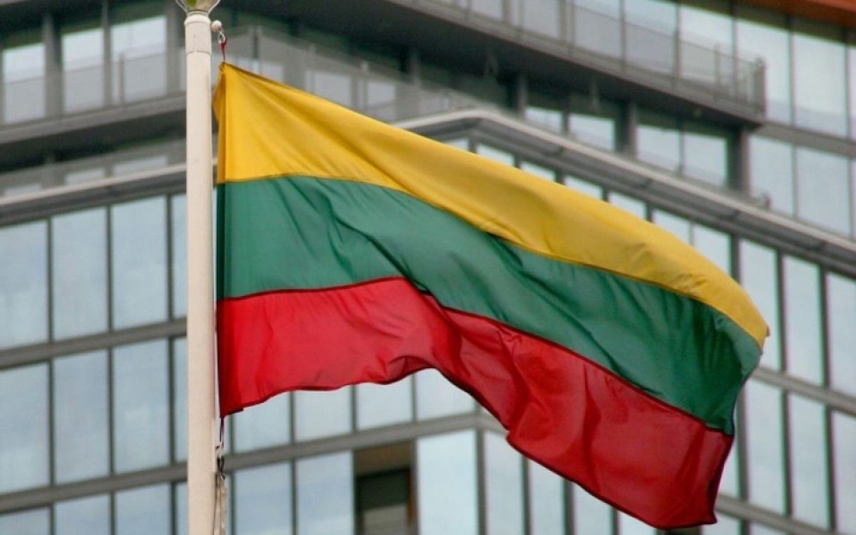 Литве придется сократить дипмиссию в Беларуси до минимума