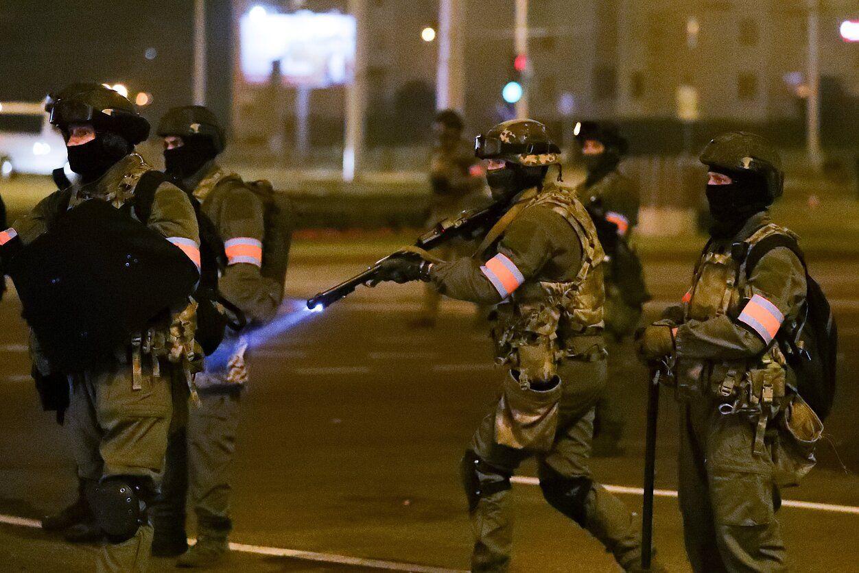 В МВД Беларуси объяснили стрельбу на поражение во время протестов