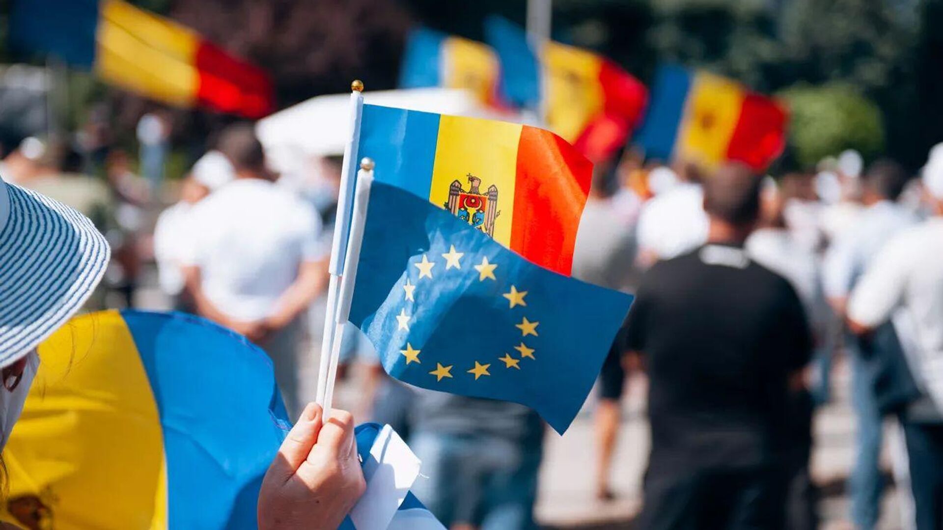 Константин Старыш: Под предлогом евроинтеграции Молдову подводят к румынизации