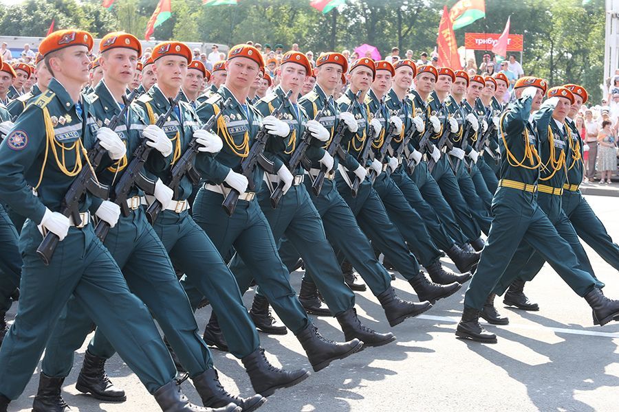 В Беларуси предложили вооружить сотрудников МЧС