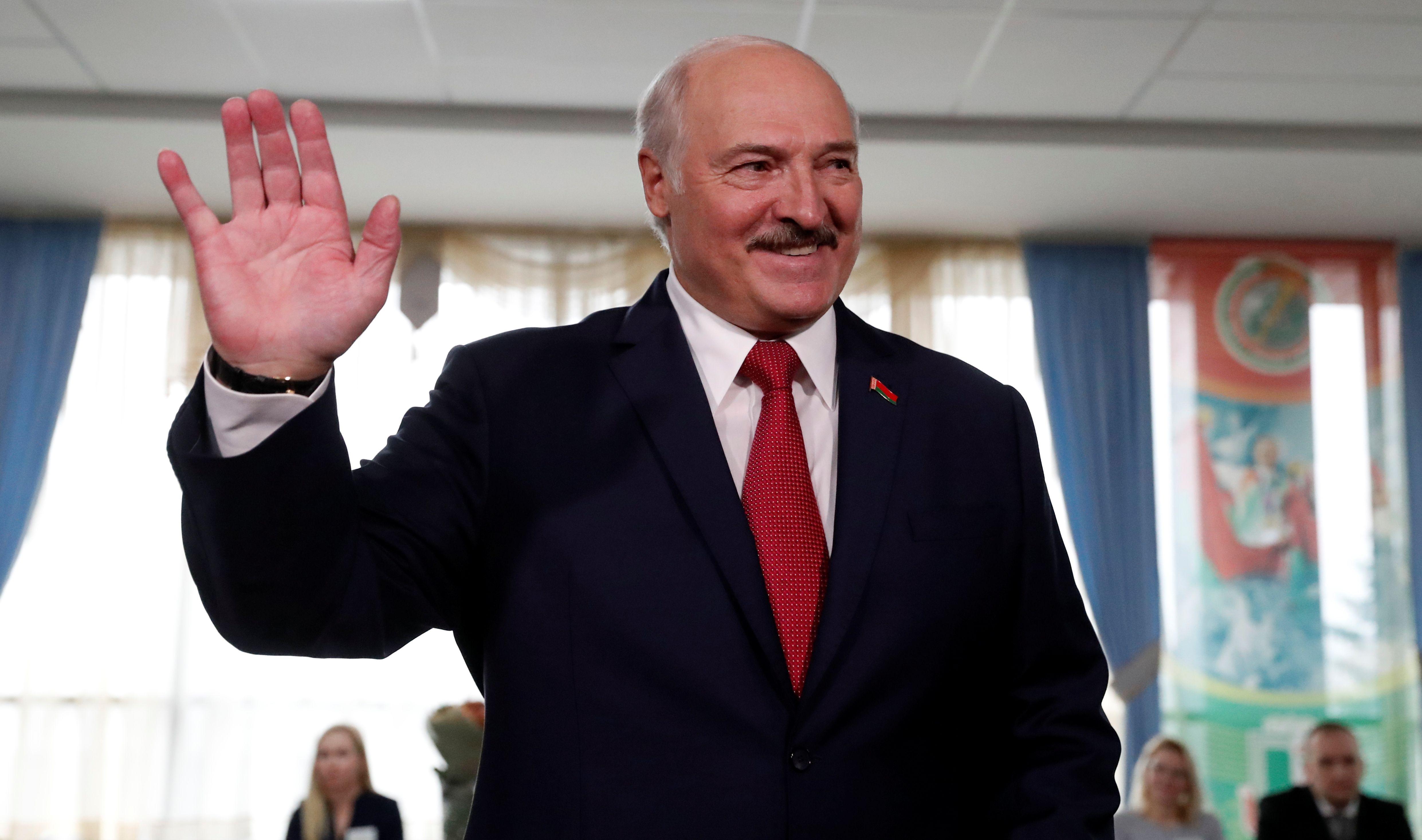 Сколько лукашенко у власти президентом белоруссии. Лукашенко.