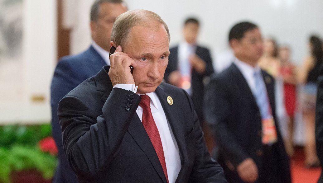 Песков прокомментировал первый телефонный разговор Путина и Зеленского