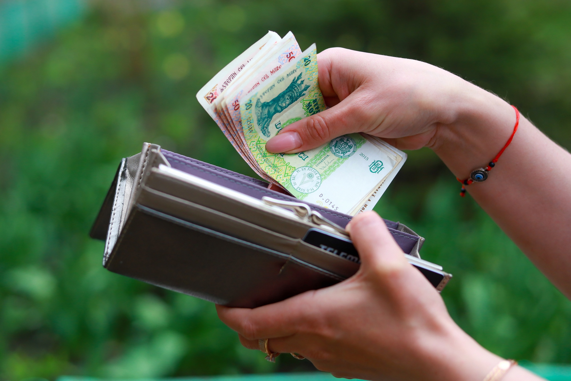 В Минтруда Молдовы оценили возможность повышения зарплат