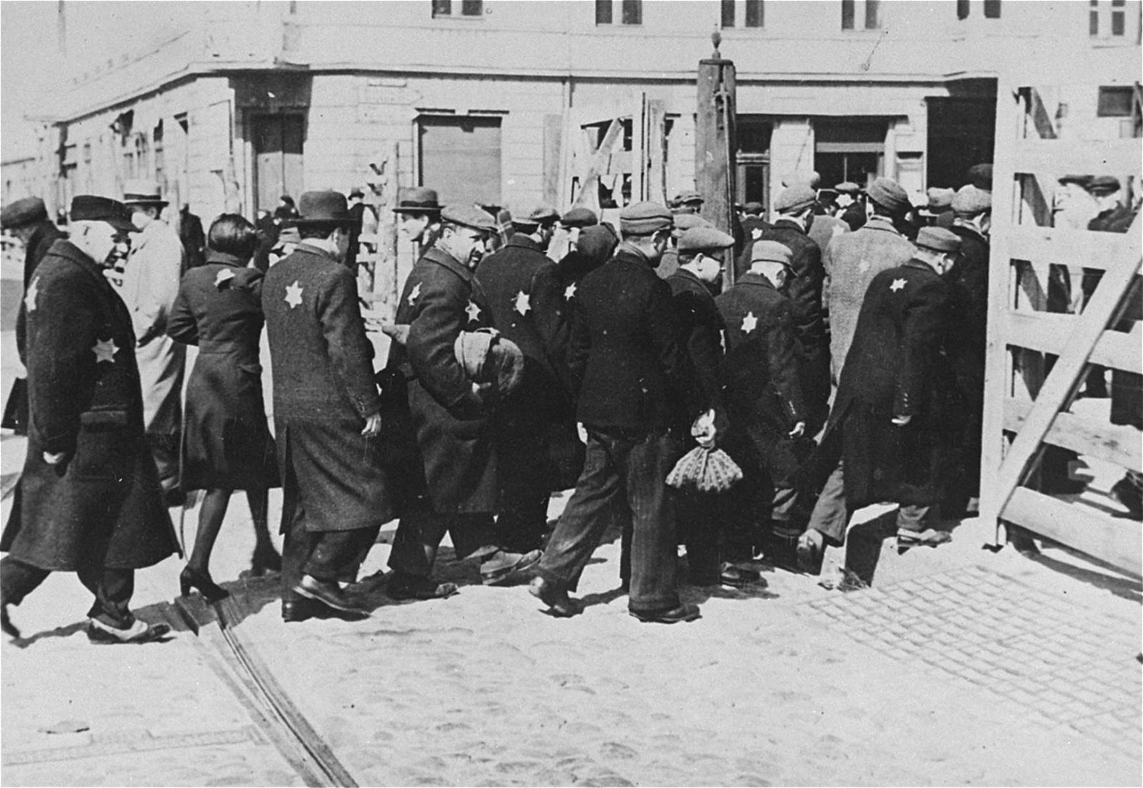 Досье: Ликвидация нацистами еврейского гетто в Барановичах