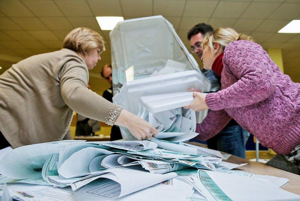 Стали известны первые итоги парламентских выборов в Азербайджане