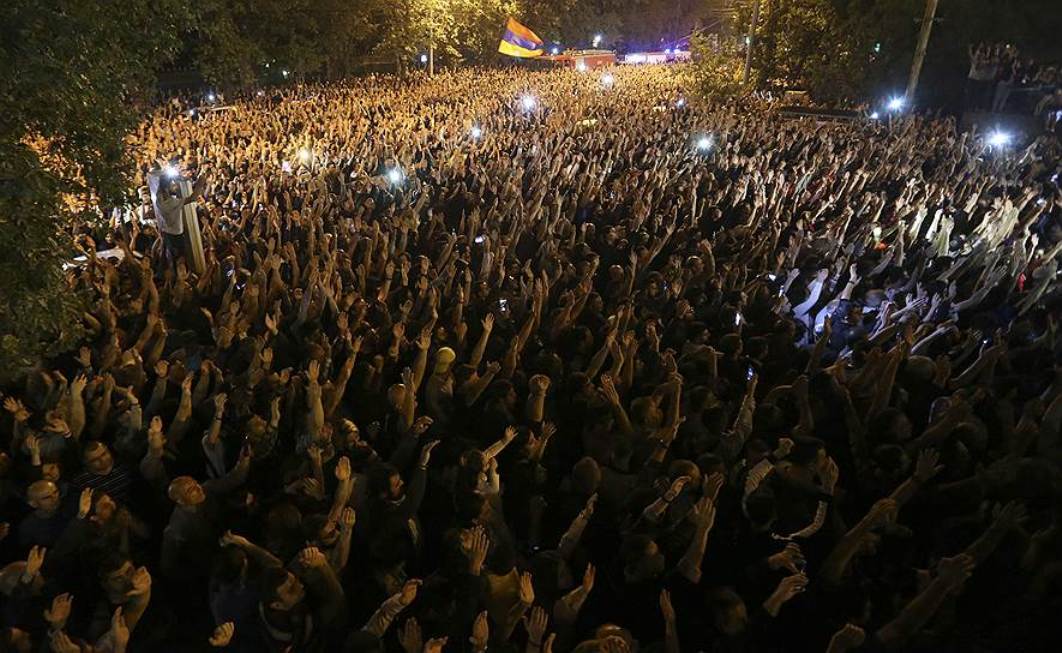 В Армении состоялись многотысячные протесты