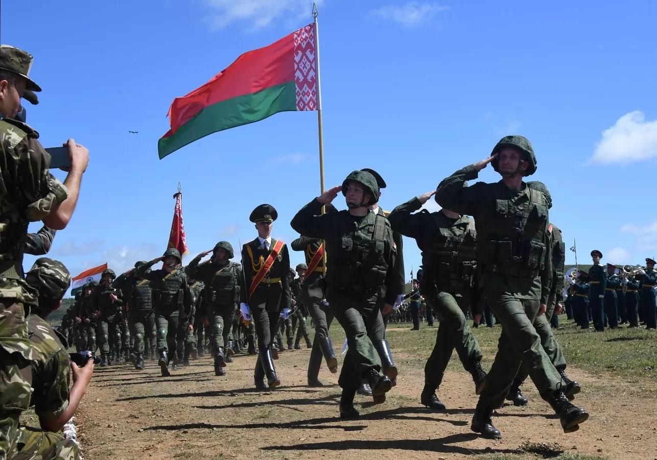 Лукашенко назвал условие объявления в Беларуси мобилизации