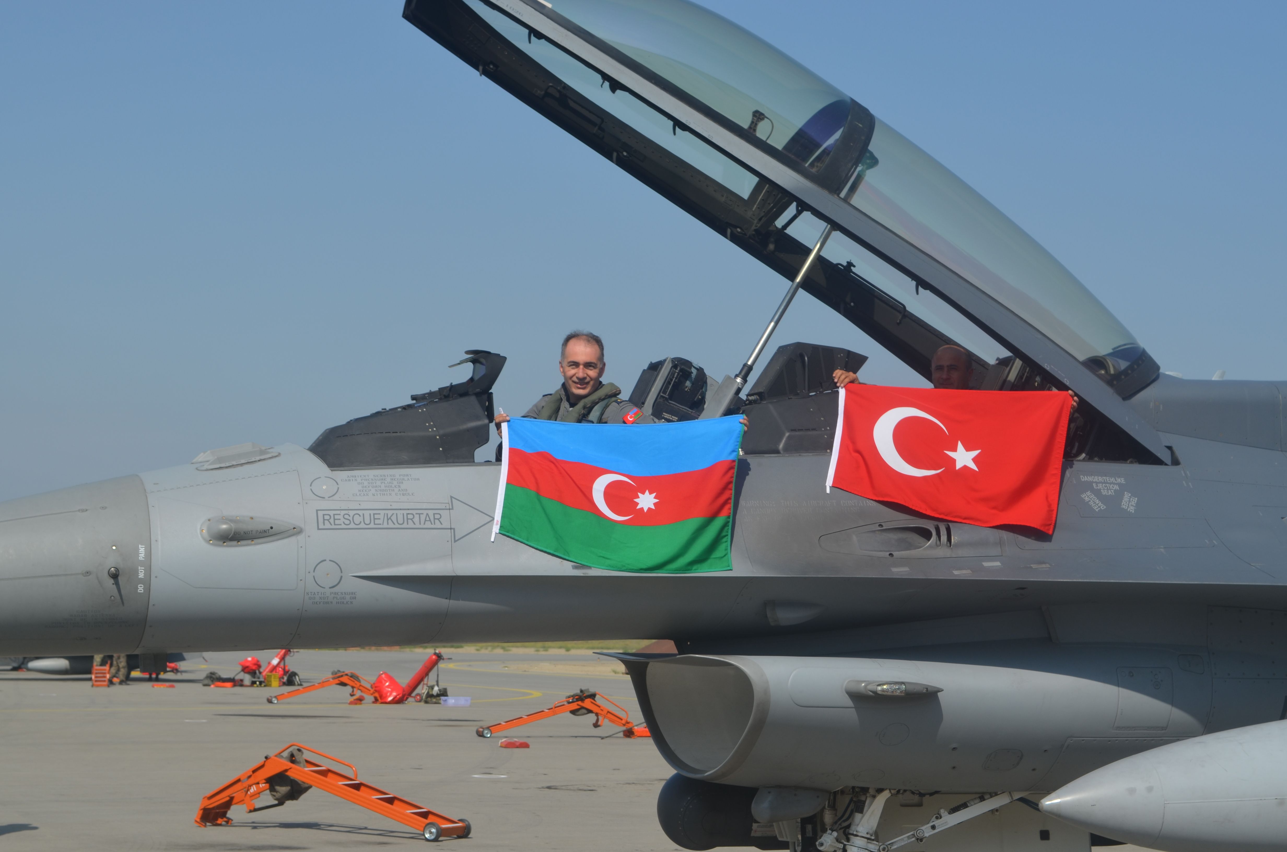В Баку раскрыли условия применения турецких истребителей