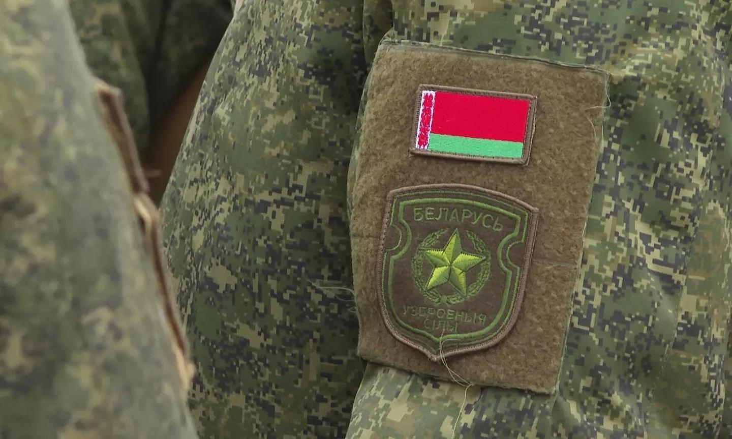 В Беларуси отрабатывают перевод военных с мирного на военное время