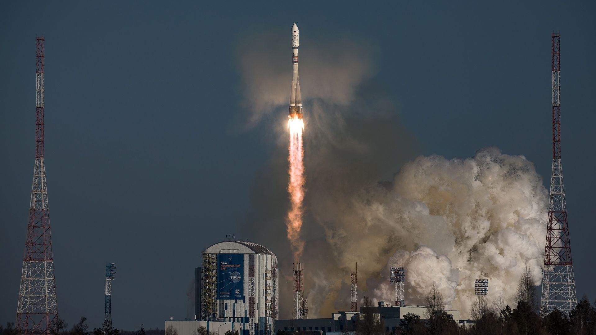 Старт ракеты сегодня с восточного. Космодром Восточный ракета. Ракетоноситель Союз 2. Пуск Союз 2.1в. Запуск ракеты с космодрома Восточный.