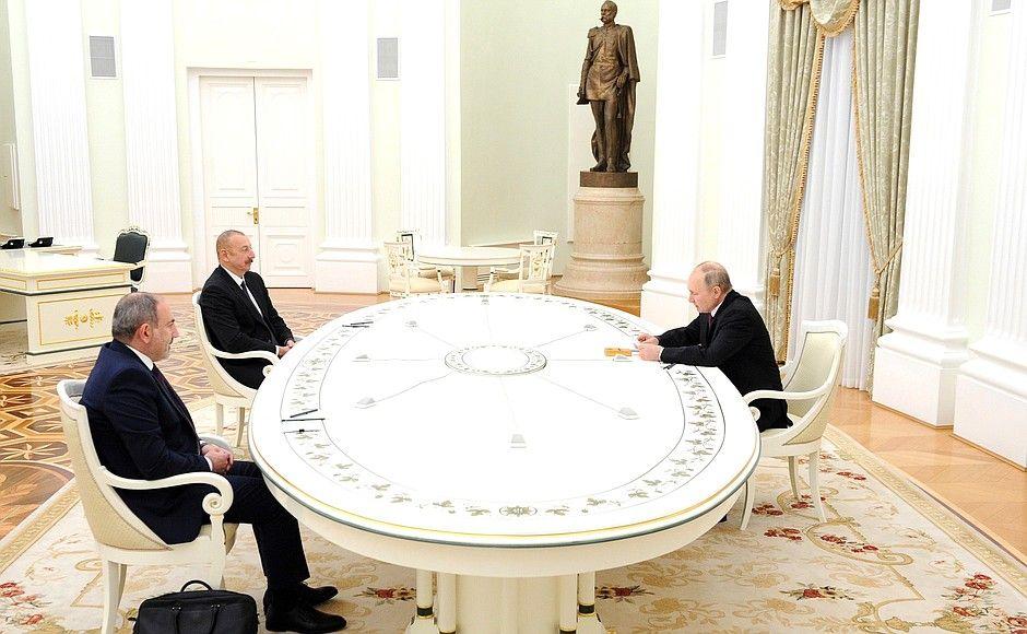 Путин раскрыл повестку встречи с Пашиняном и Алиевым