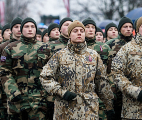 Великобритания и Польша будут обучать прибалтийских подростков военному делу