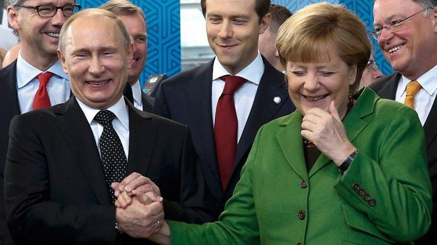Экс-аналитик ЦРУ: «Заявление Меркель – самая большая победа Путина»
