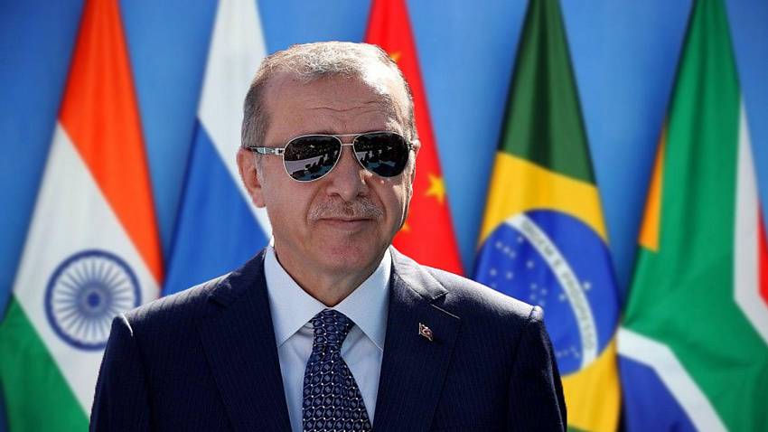 Вступление Анкары в БРИКС может оказаться политическим блефом – турецкий эксперт