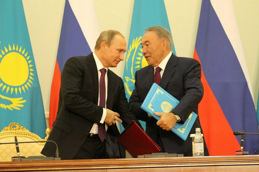 Казахстан поддержит Россию в условиях санкций – Назарбаев