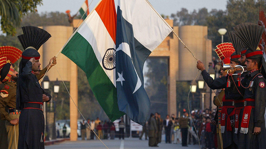 На пороге войны. К чему приведет столкновение Индии и Пакистана из-за Кашмира