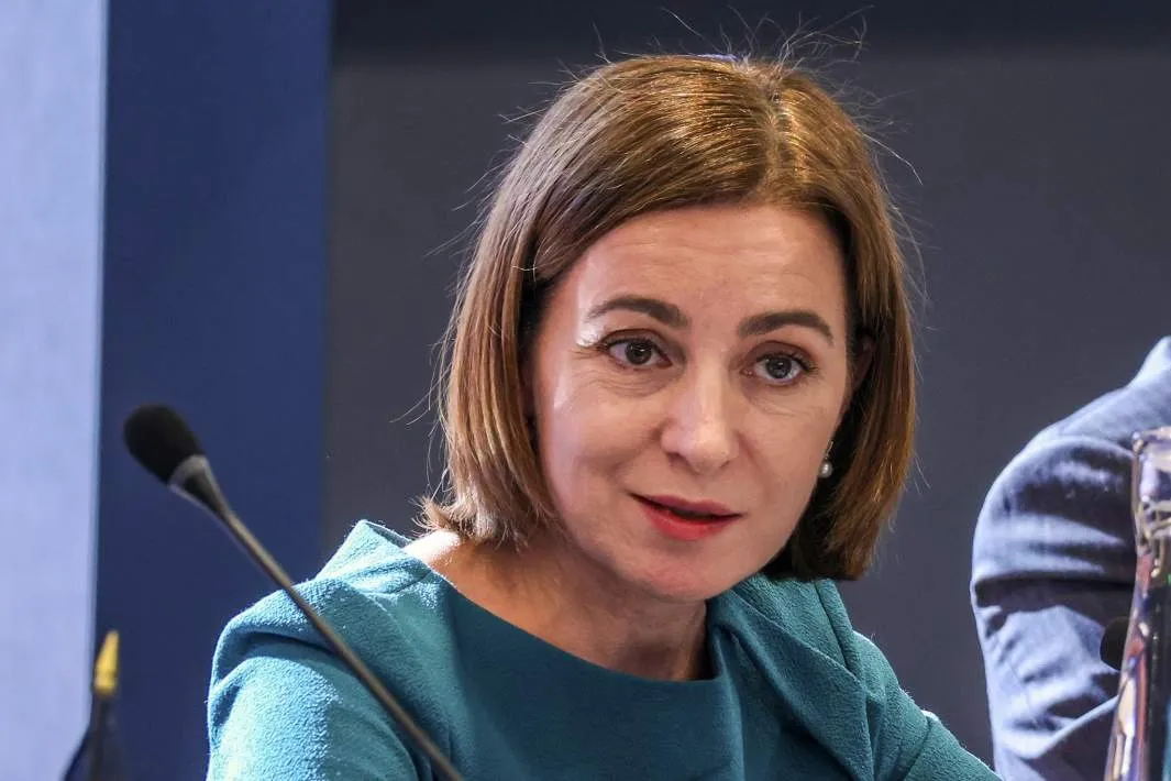 Санду заявила, что судебная система страны «еще не полностью очищена»