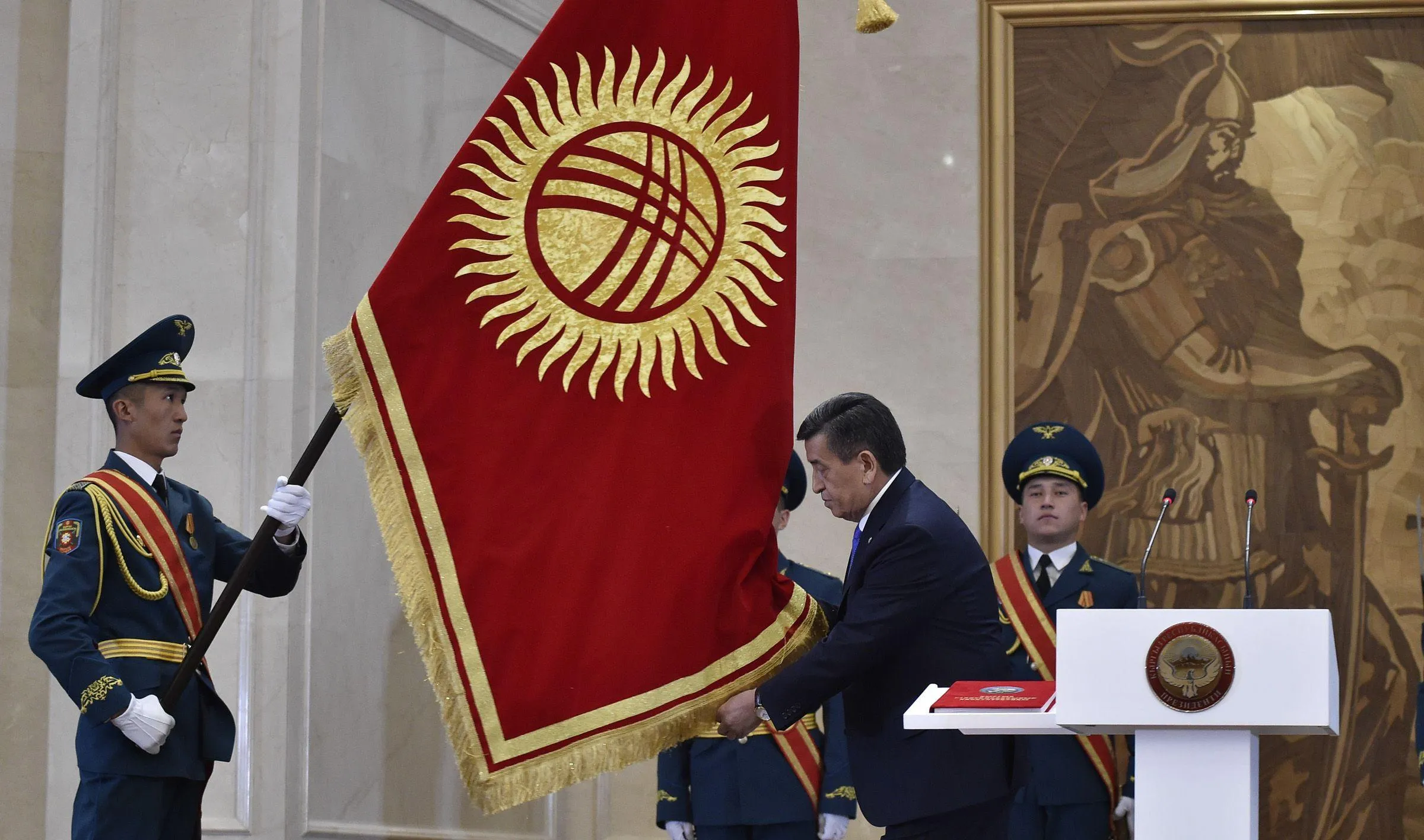 Отставка правительства Кыргызстана произошла по политическим причинам – экс-министр Кыргызстана