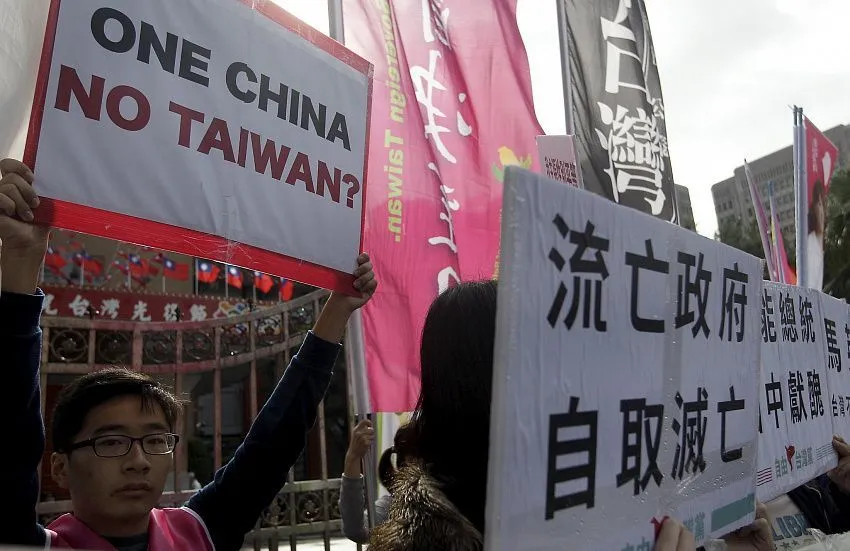 Recognition of Taiwan's independence by the USA will trigger military conflict, China expert says