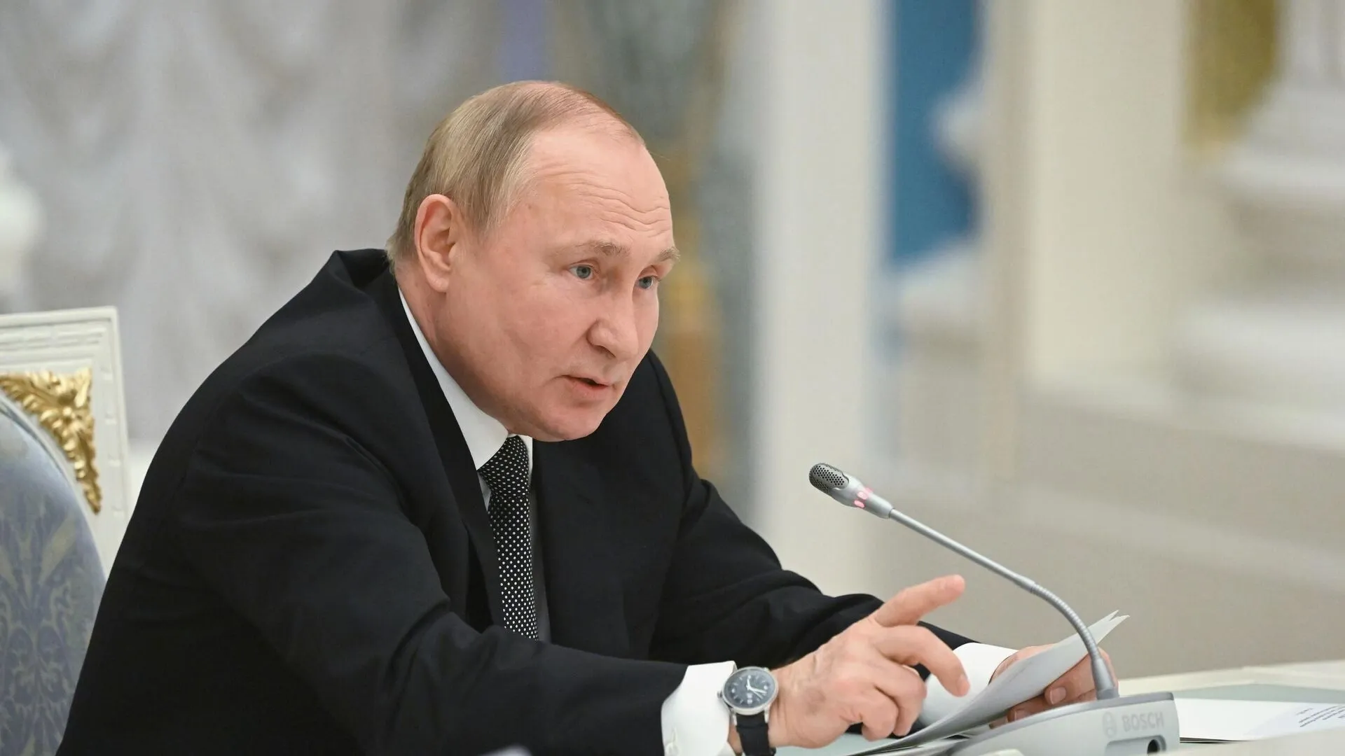 Путин заявил, что контакты с США «вселяют надежды»