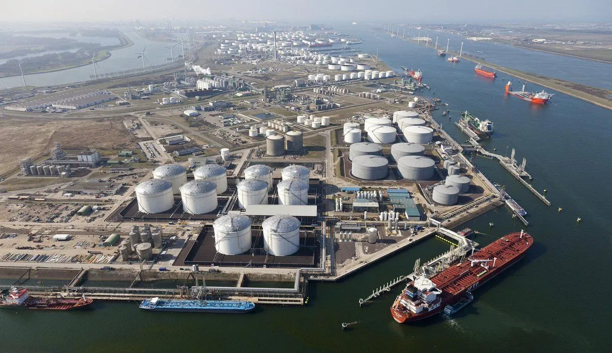 СМИ: Минск увидел угрозу соглашению о перевалке нефтепродуктов в России