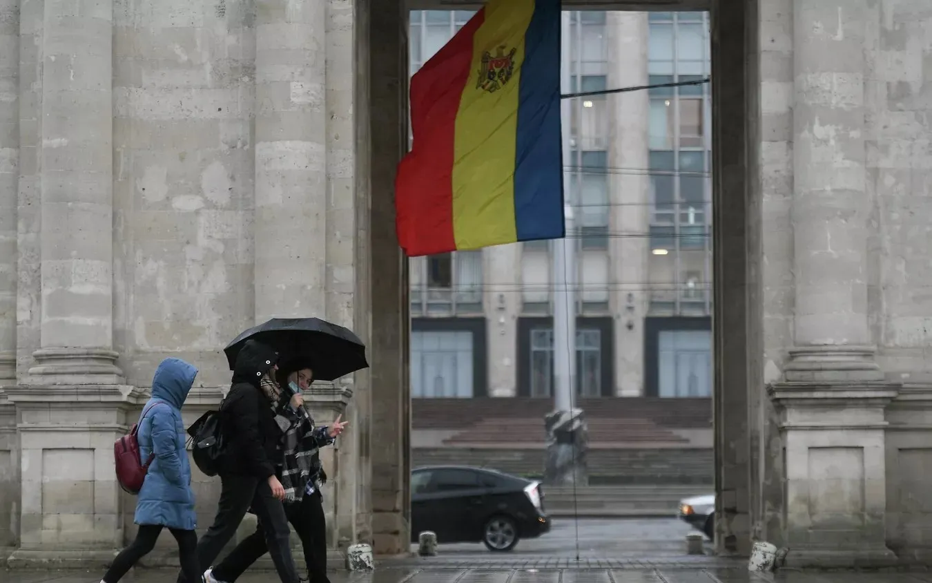 Большинство молдаван считают нейтральный статус лучшей гарантией безопасности Молдовы – опрос