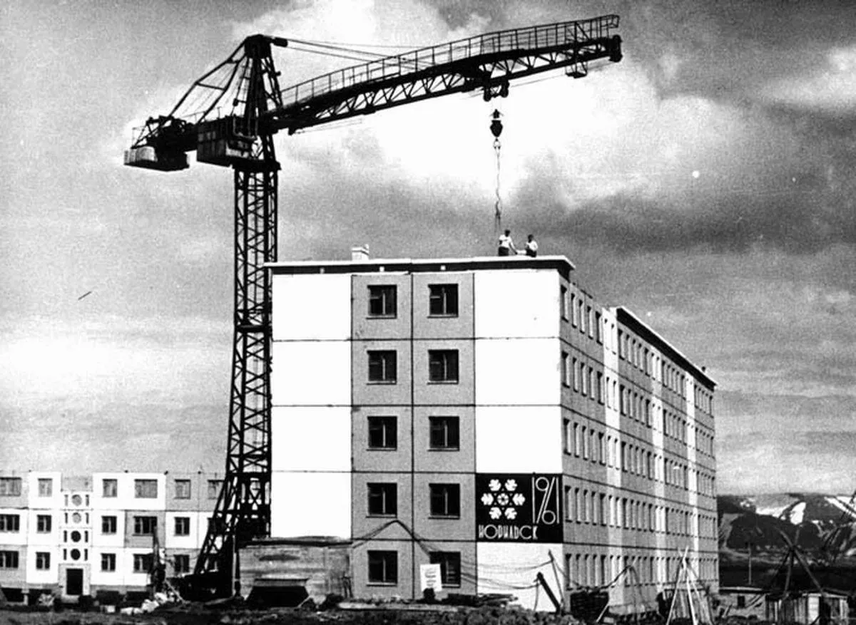 Принято постановление «О развитии жилищного строительства в СССР»