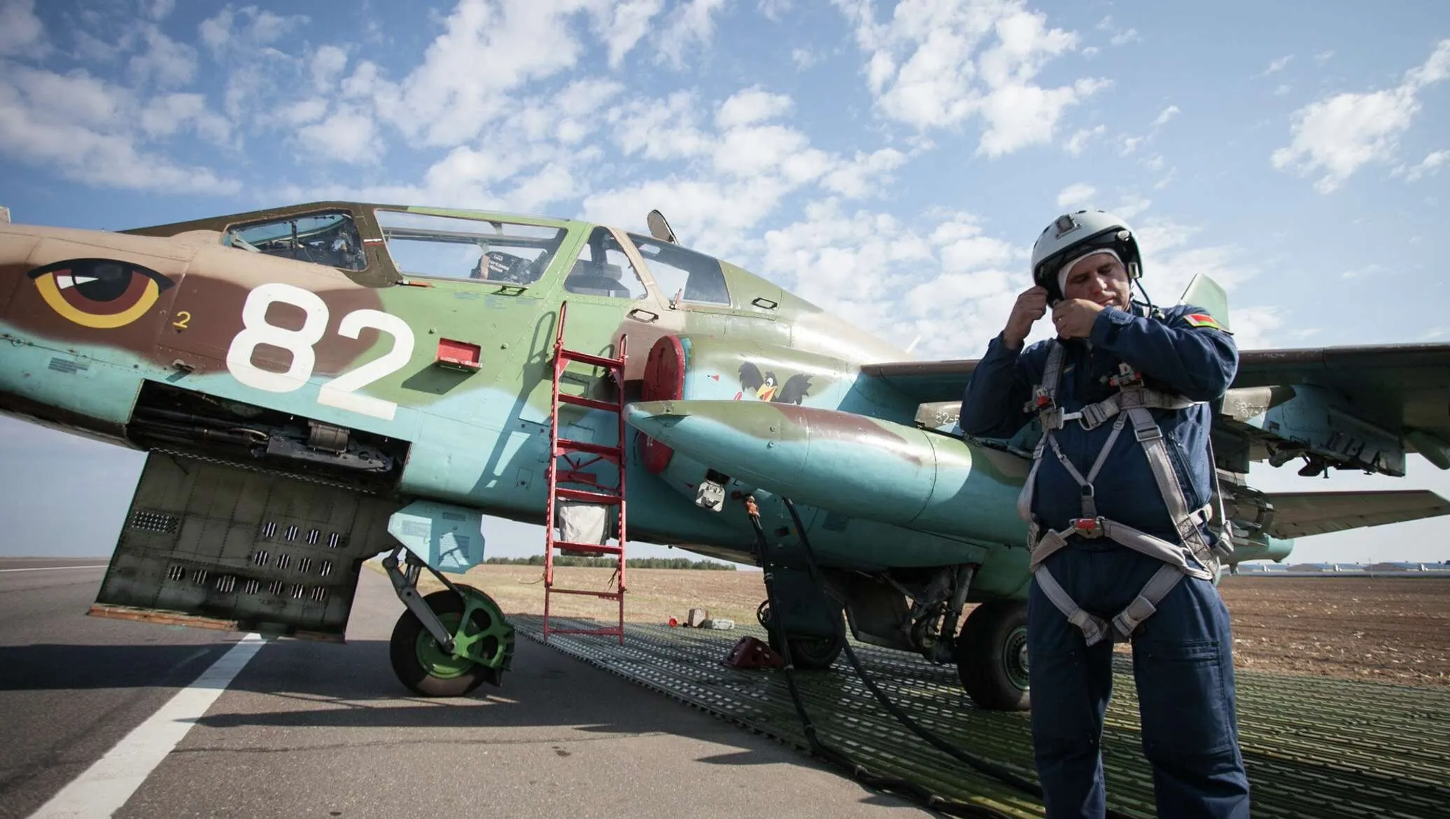 ВВС Беларуси отрабатывают авиаудары и прикрытие колонн войск