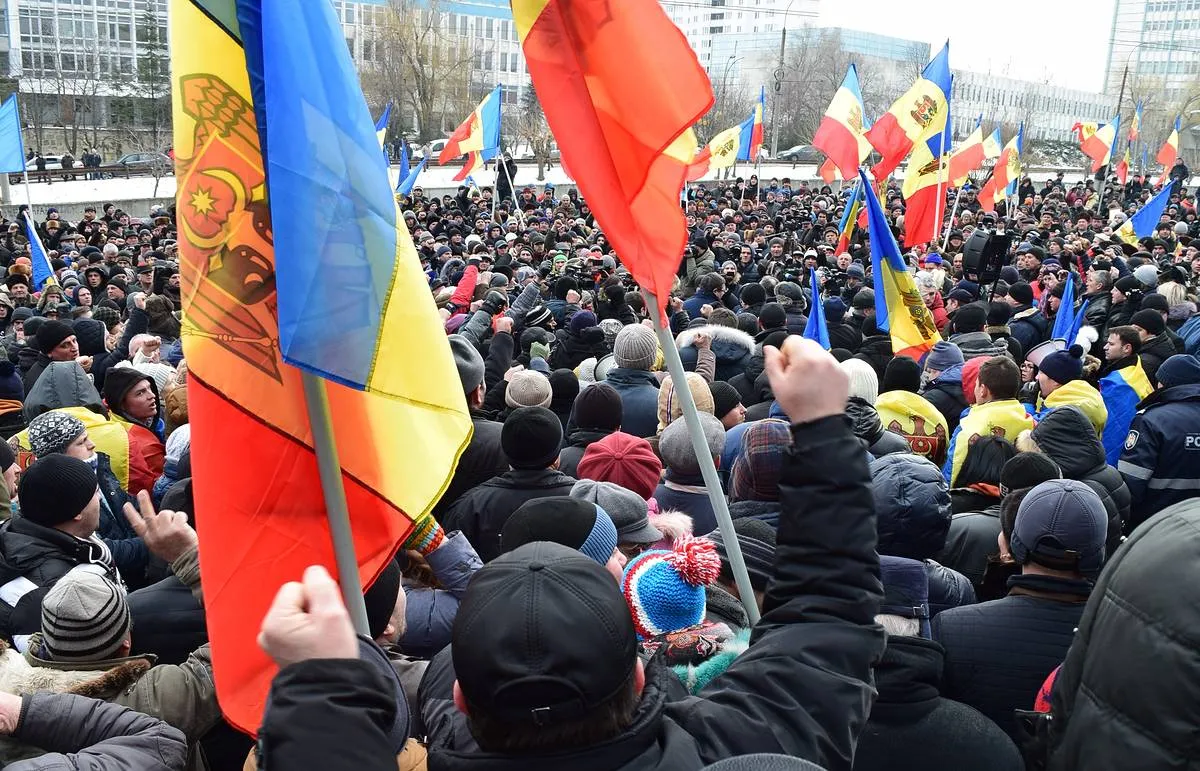 Блок «Коммунистов и социалистов» Молдовы выдвинет вотум недоверия правительству