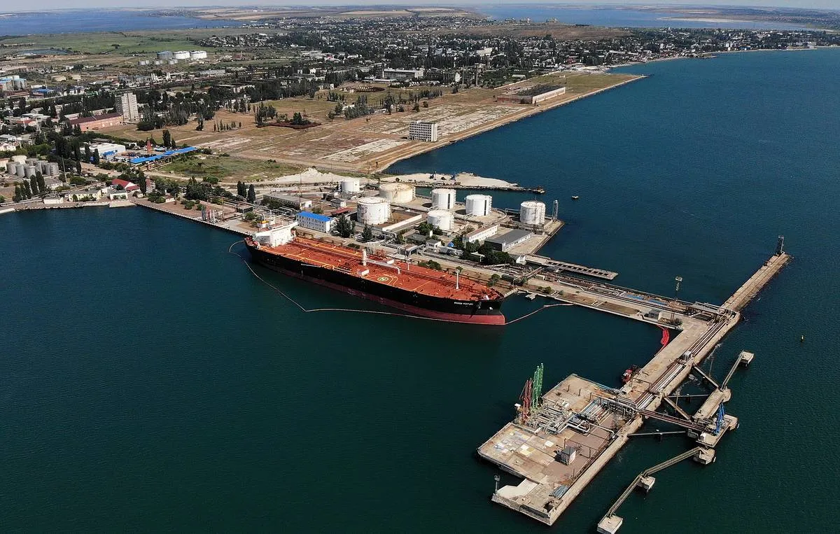 «Сомнительная сделка». Что стоит за поставками американской нефти на Украину