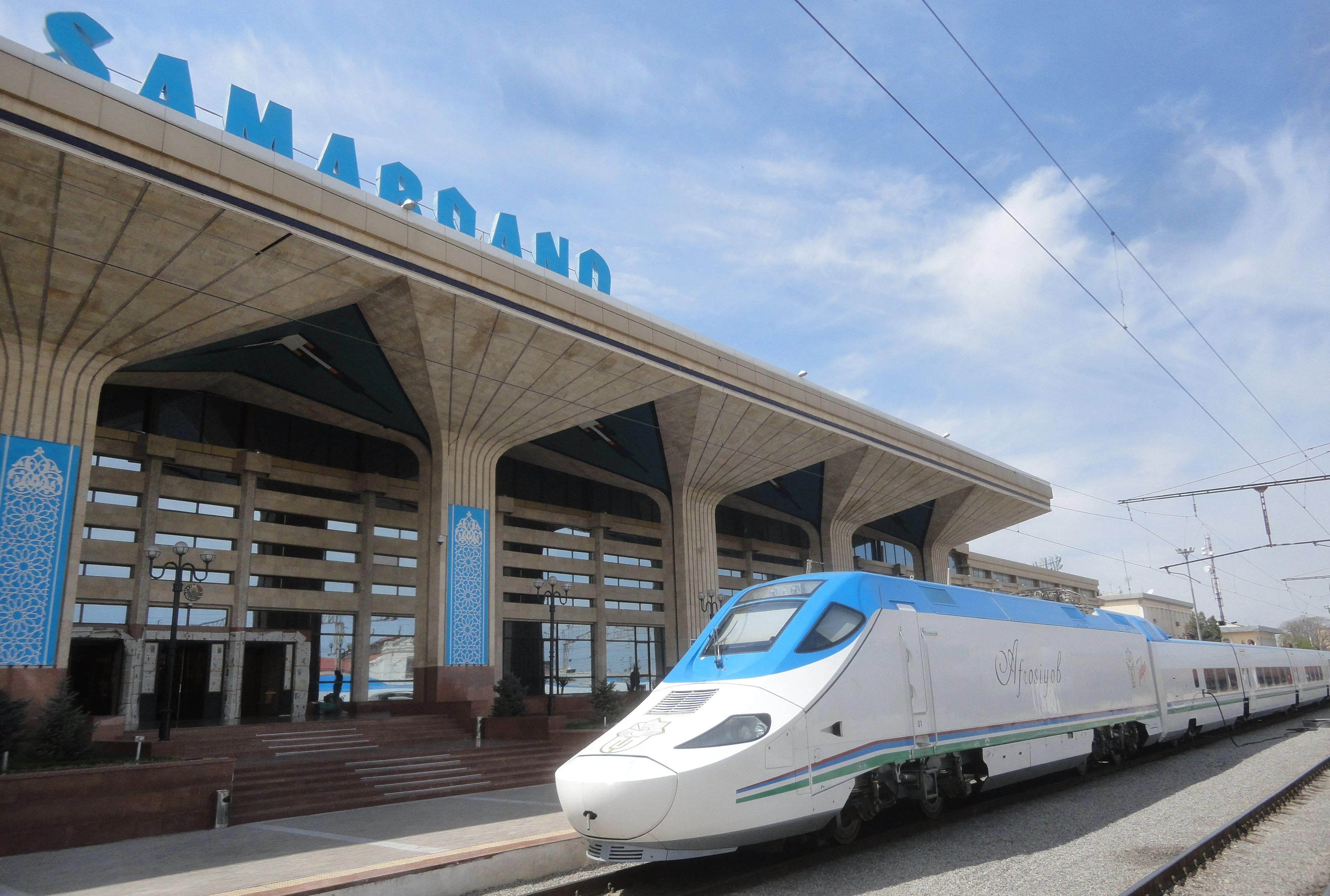 Новый поезд Самарканд-Астана подготовили к запуску
