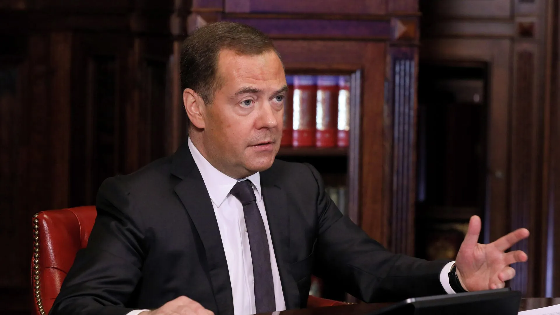 Медведев назвал планы Кишинева объявить геноцидом голод 1946-1947 годов издевкой над историей