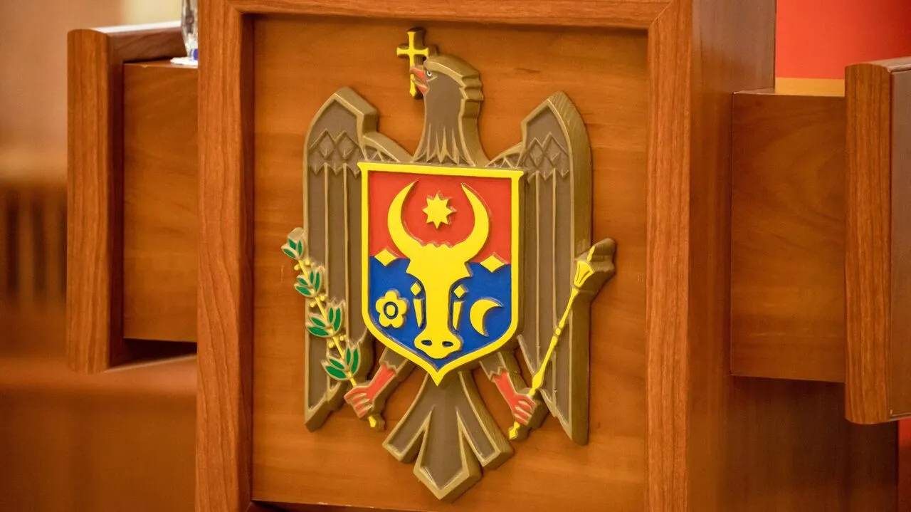 Партия экс-премьера Молдовы считает конституционный референдум «опасной затеей» 