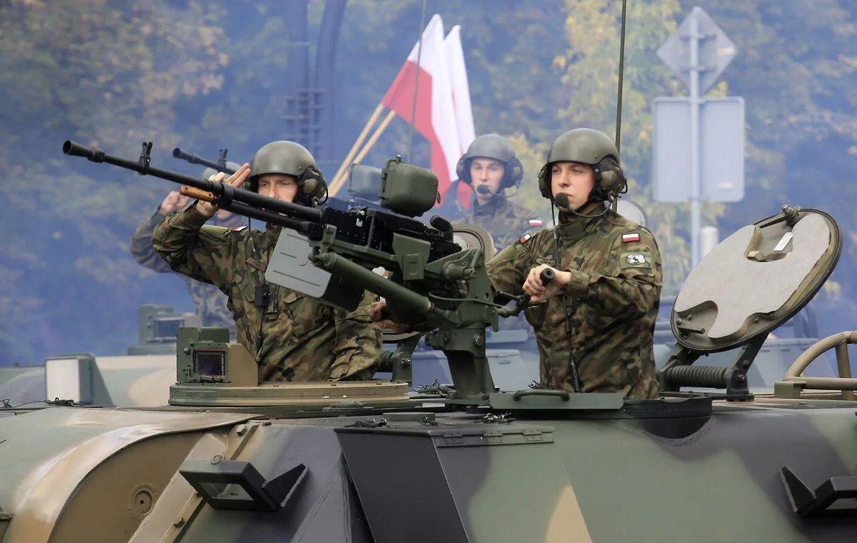 Новая польская дивизия: Варшава провоцирует «гонку вооружений» у границ Беларуси и России