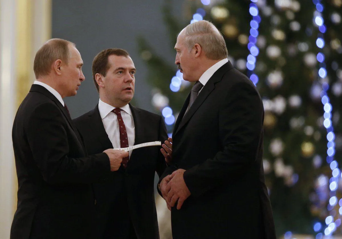 В Кремле оспорили слова Лукашенко о расхождении позиций Путина и Медведева по работе с Беларусью