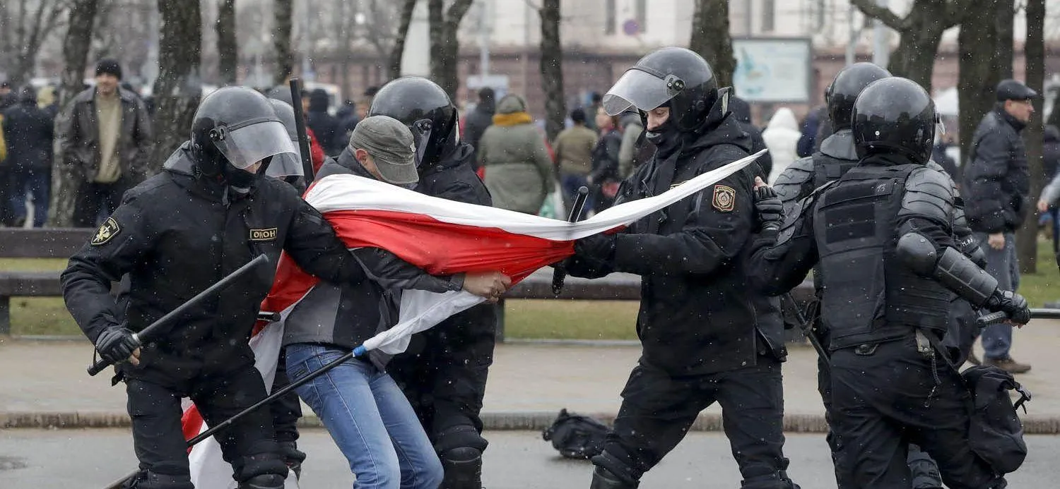 В Беларуси ужесточили наказание за несанкционированные митинги