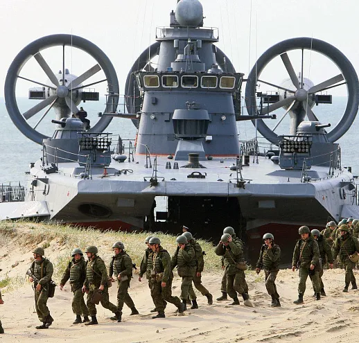 Беларусь увидела новые военные угрозы