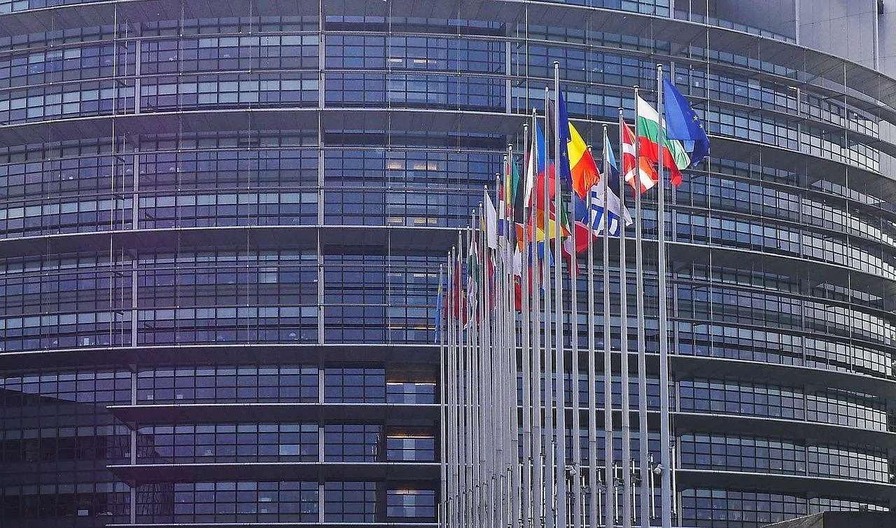 Предвыборные спекуляции: как Грузия, Молдова и Украина попросились в ЕС