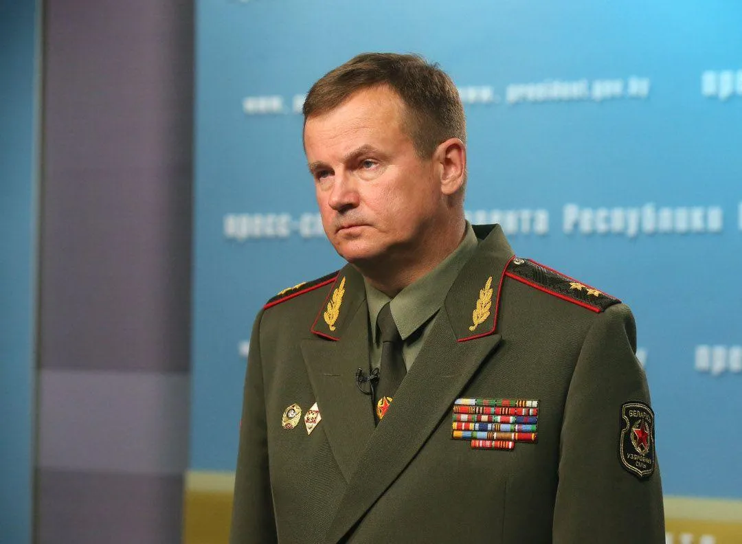 На учения пригласили даже тех, кого не надо было приглашать – глава минобороны Беларуси