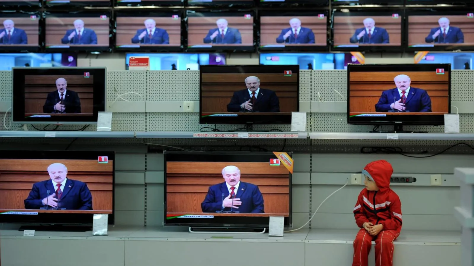 В Минске отреагировали на запрет белорусских телеканалов в Литве