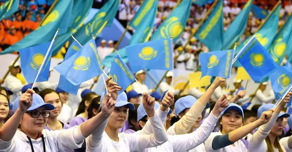 Казахстанский правозащитник сравнил трудовую миграцию в Россию и на Запад